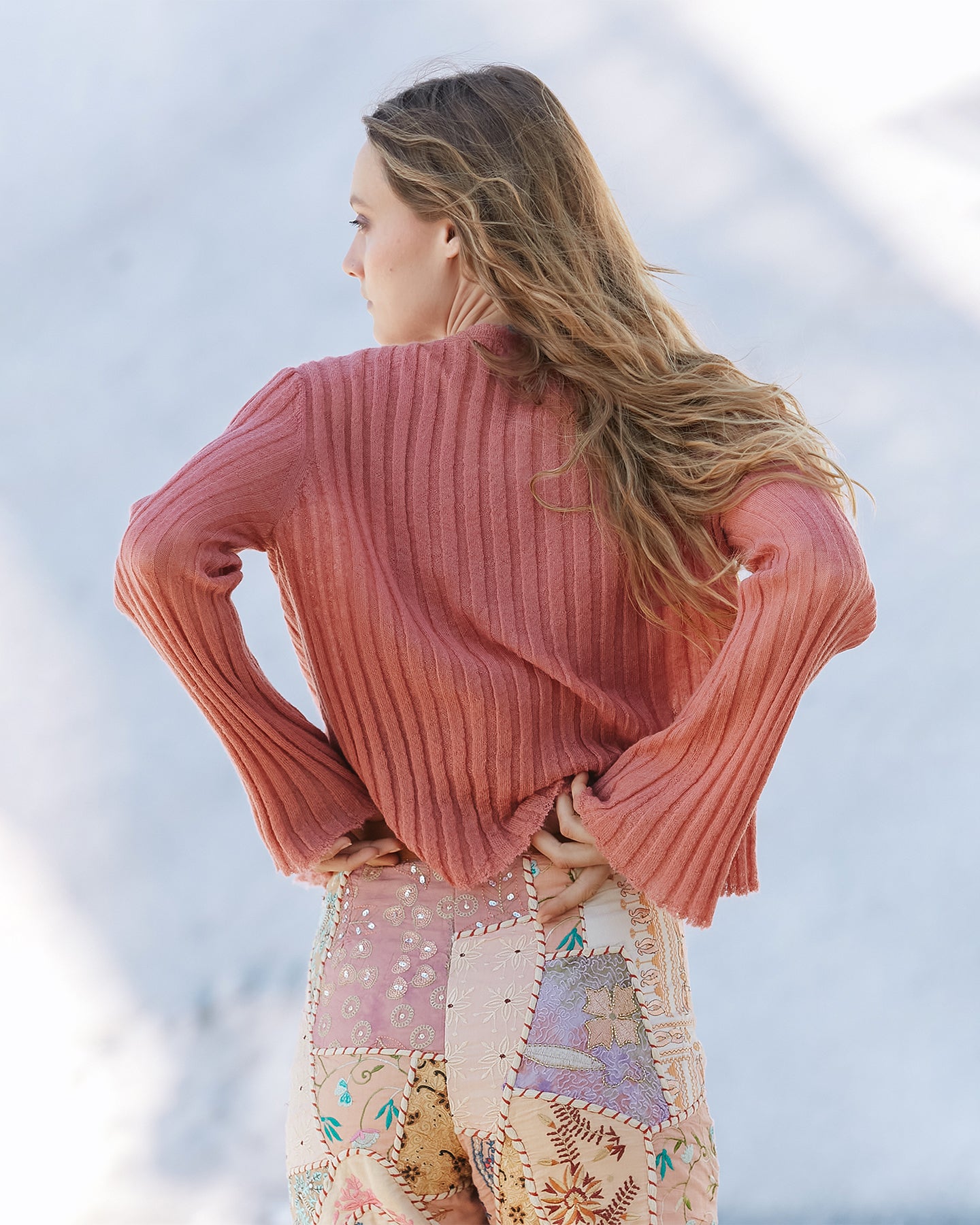 Cardigan rose côtelé, col V, idéal pour un look doux et léger - Pulls & gilets Mes Demoiselles
