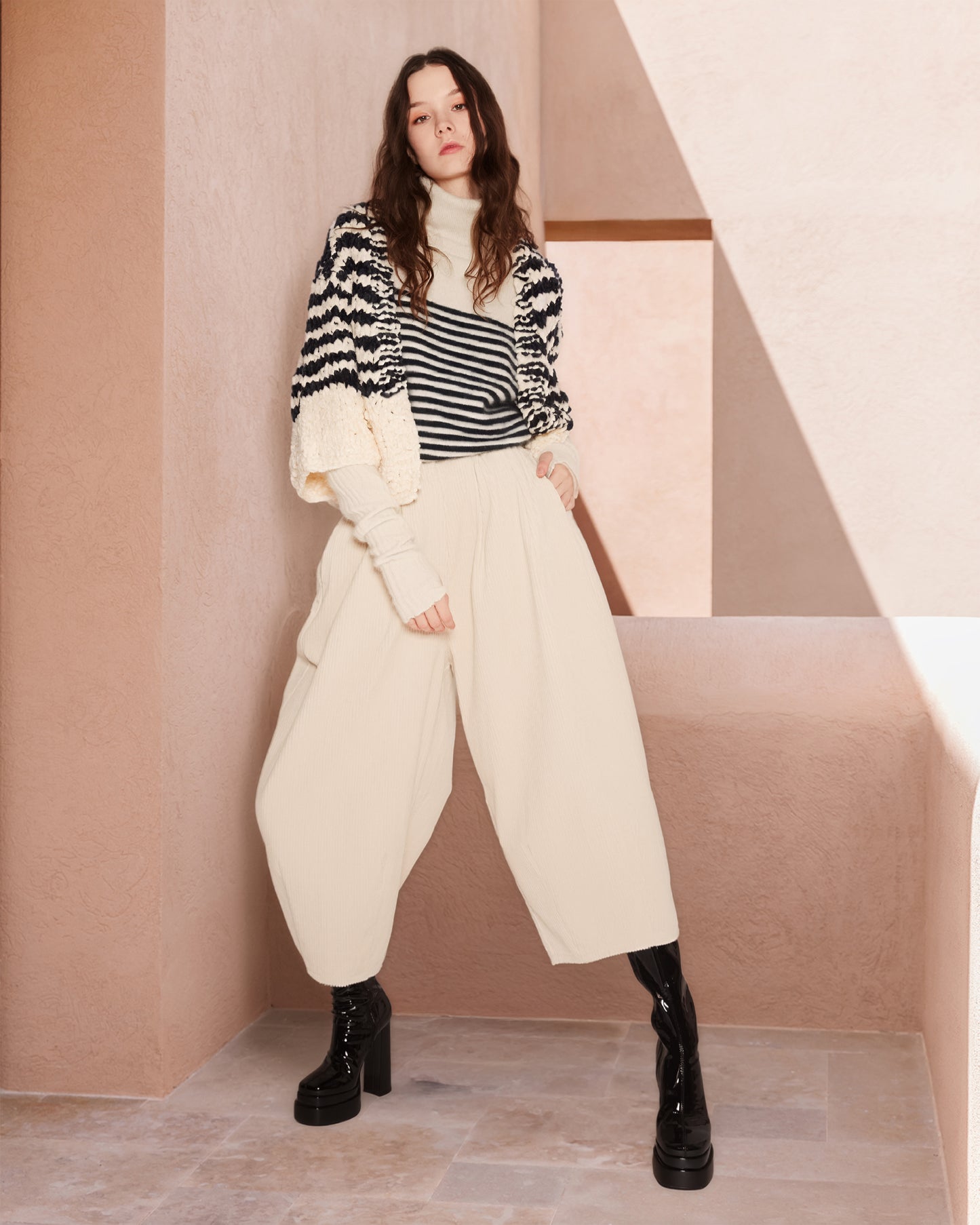 Cardigan longue grosse maille crème/marine, style bord de mer élégant - Manteaux & vestes Mes Demoiselles