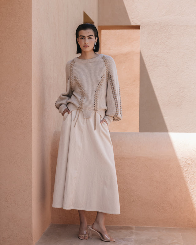 Jupe trapèze en velours côtelé écru, idéale pour un look hivernal - Jupes & shorts Mes Demoiselles - Image 3