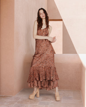 Robe longue satinée bronze à fines bretelles, imprimé noir/orange - Robes Mes Demoiselles