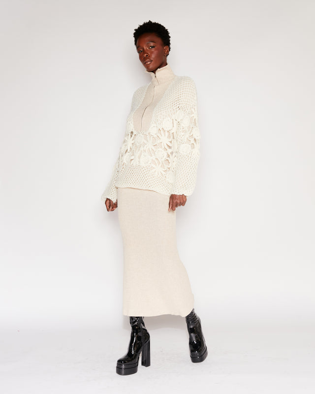 Pull beige ajouré motifs floraux sur haut noir col montant zippé - Pulls & gilets Mes Demoiselles - Image 2