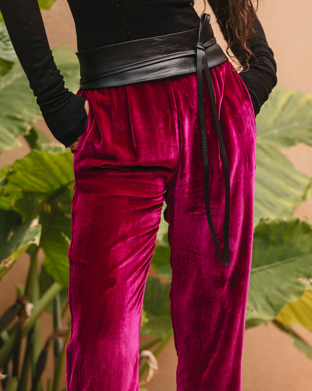 Pantalon velours fuchsia, coupe droite, pli marqué, taille élastique - Pantalons & combinaisons Mes Demoiselles - Image 2