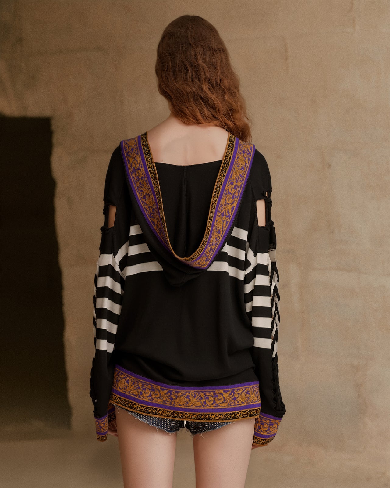 Chozyn Sweater - Black - Image 6