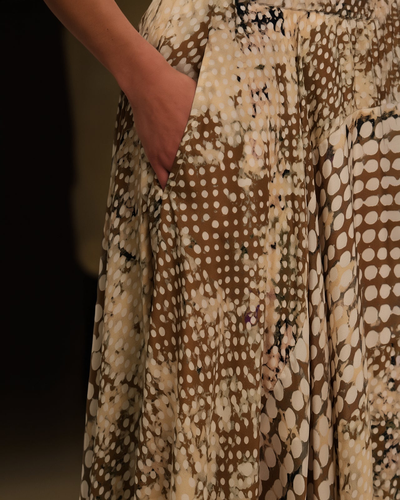 Dan Skirt - Beige - Image 4