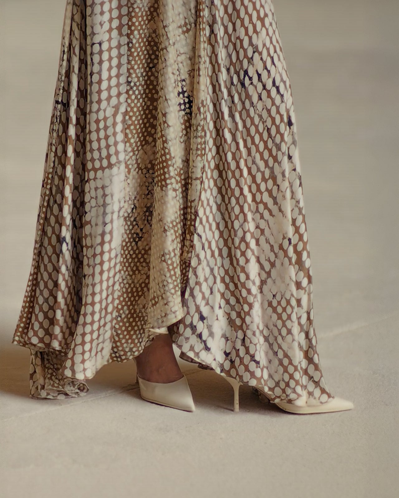 Robe Dido - Beige - Image 4