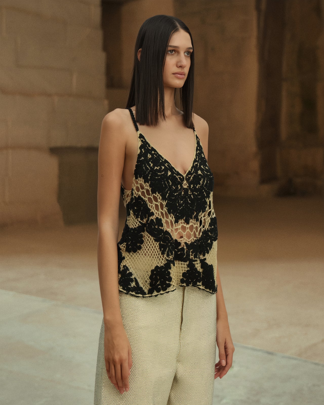 Top Dree - Black - Image 1