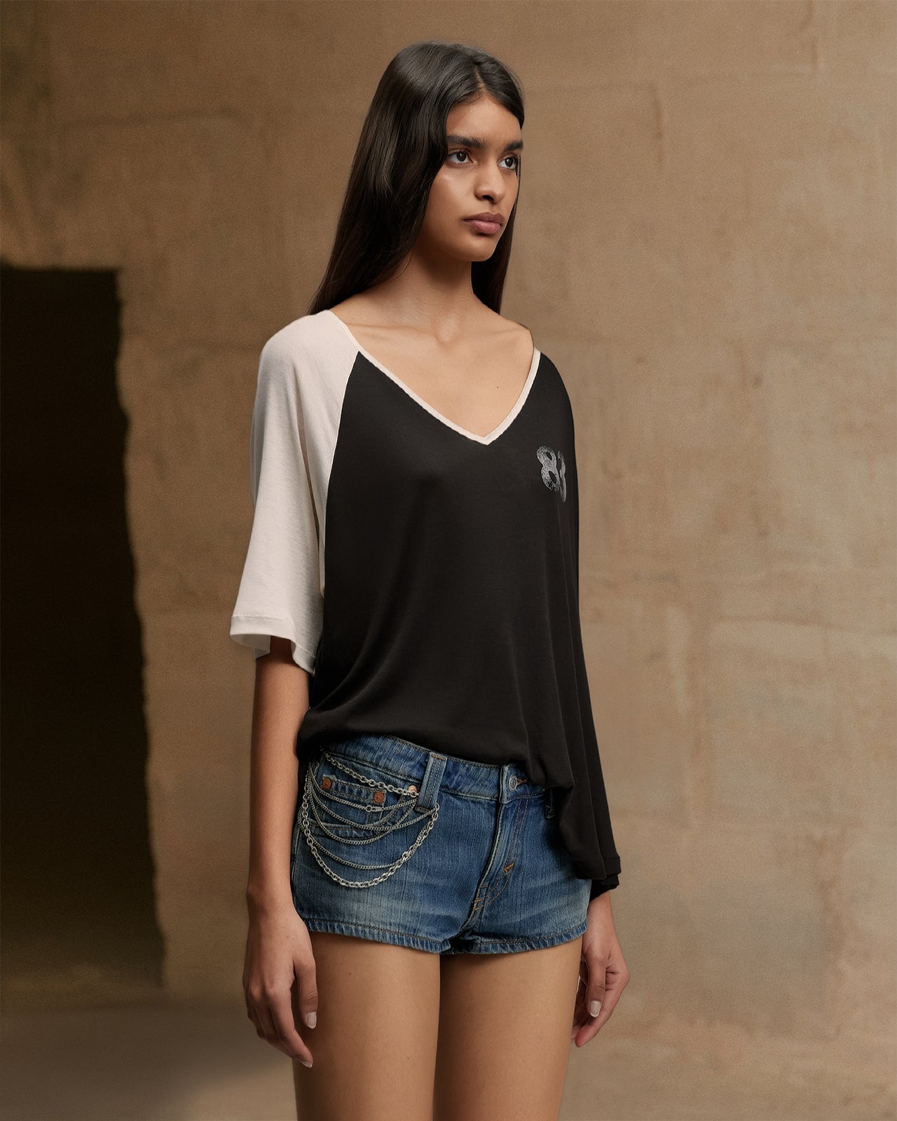 Jingle T-Shirt - Black - Image 3