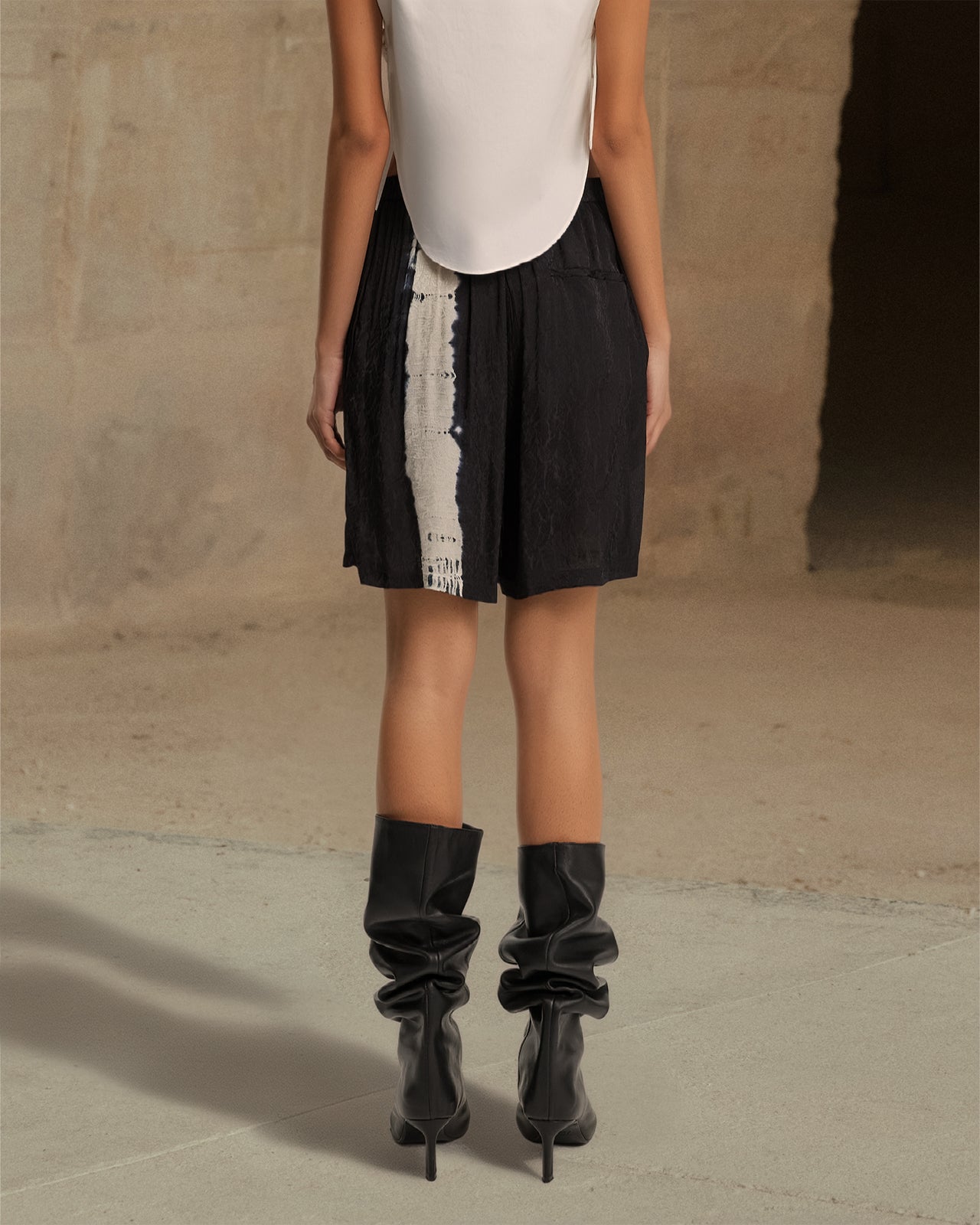 Lor Shorts - Black - Image 5