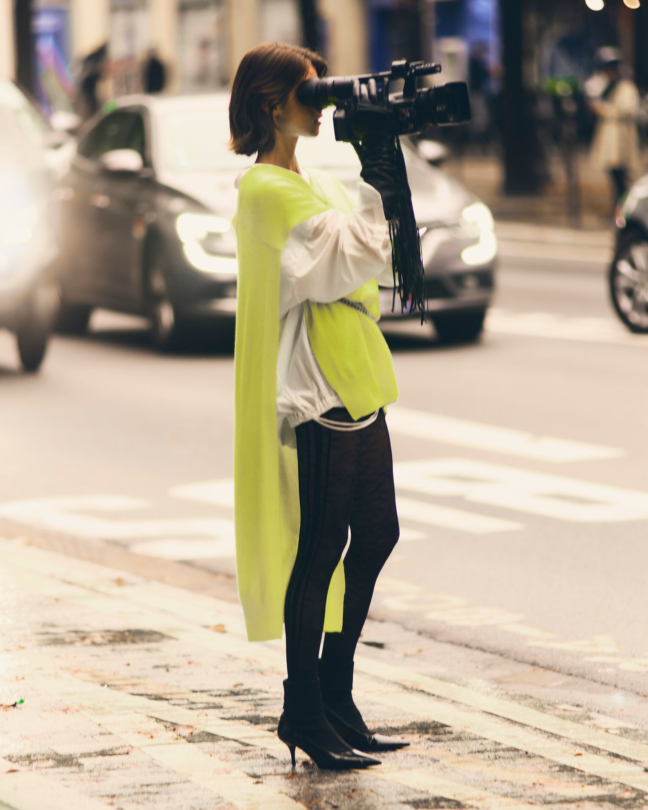 Poncho Neko - Yellow - Image 1