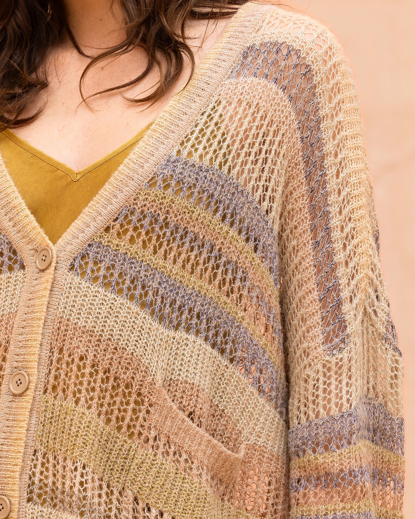 Cardigan Fallord - Beige : Cardigan ajouré à rayures aux nuances beige fondues Mes Demoiselles