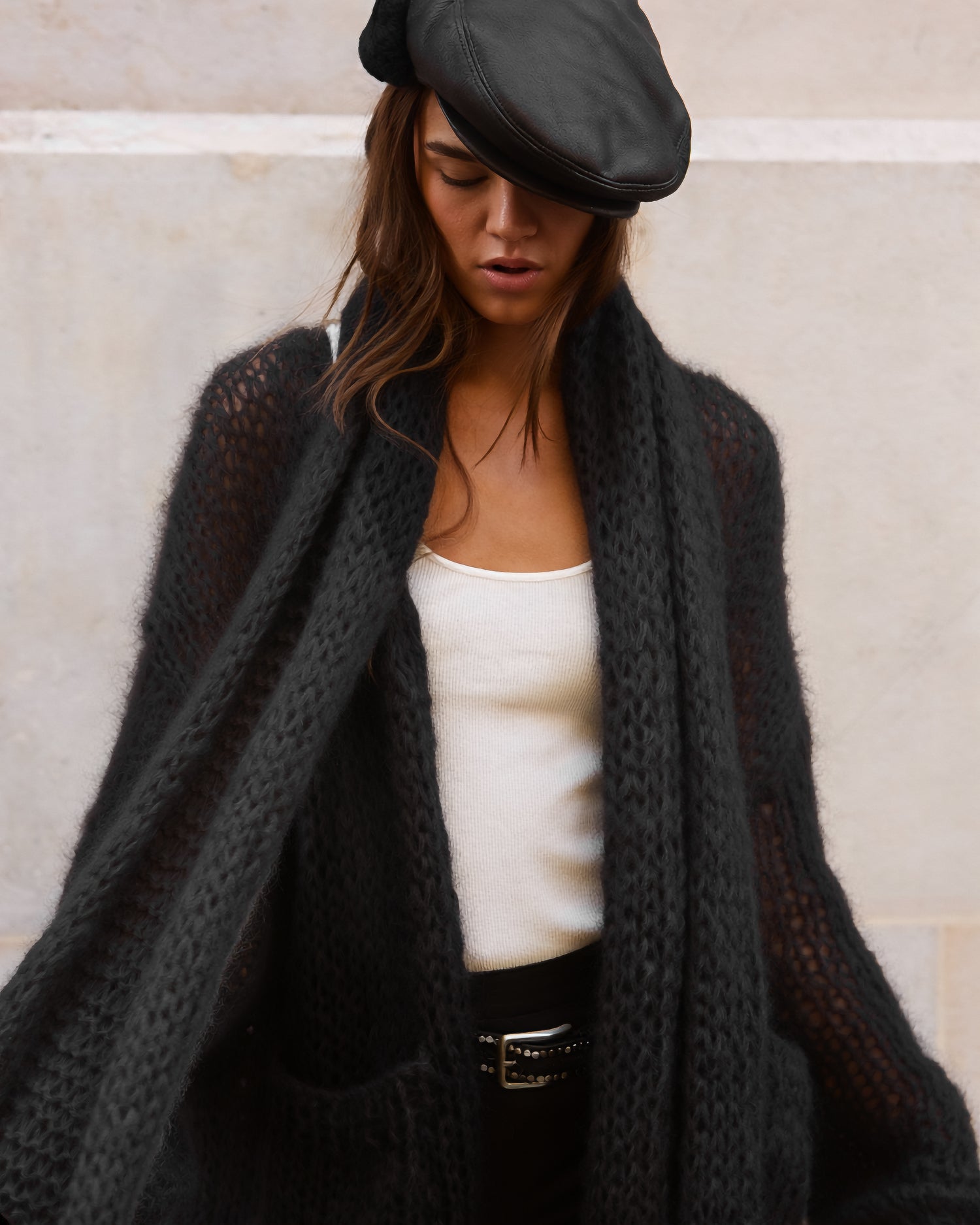 Long cardigan en mohair tricoté main – Noir - Pulls & gilets Mes Demoiselles
