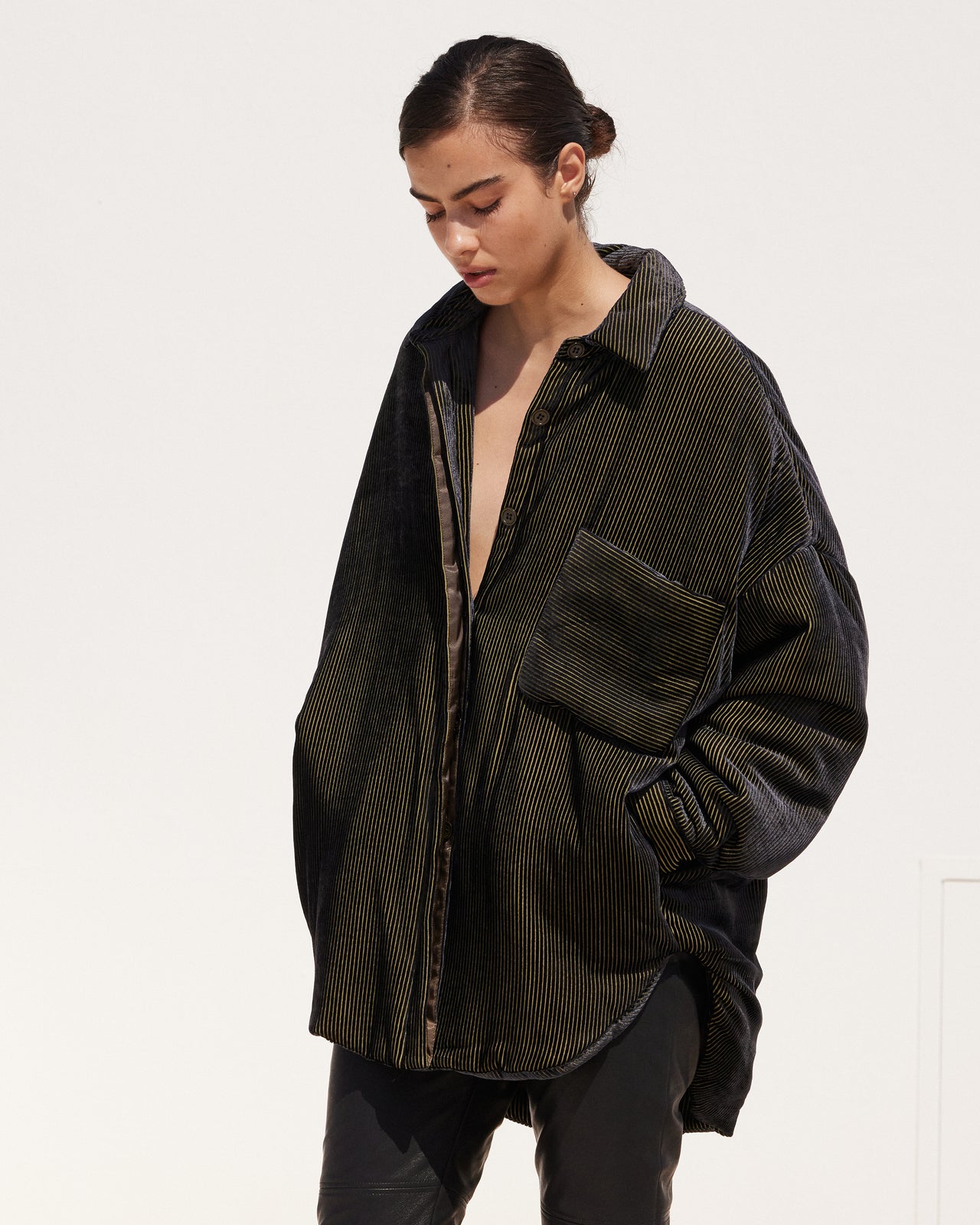 Veste Verha - Vert : Veste-chemise en velours de soie dévoré - Vert Mes Demoiselles - Image 4