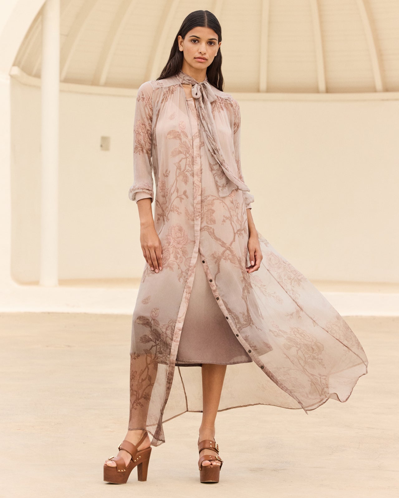 Robe Grace - Beige - Image 5