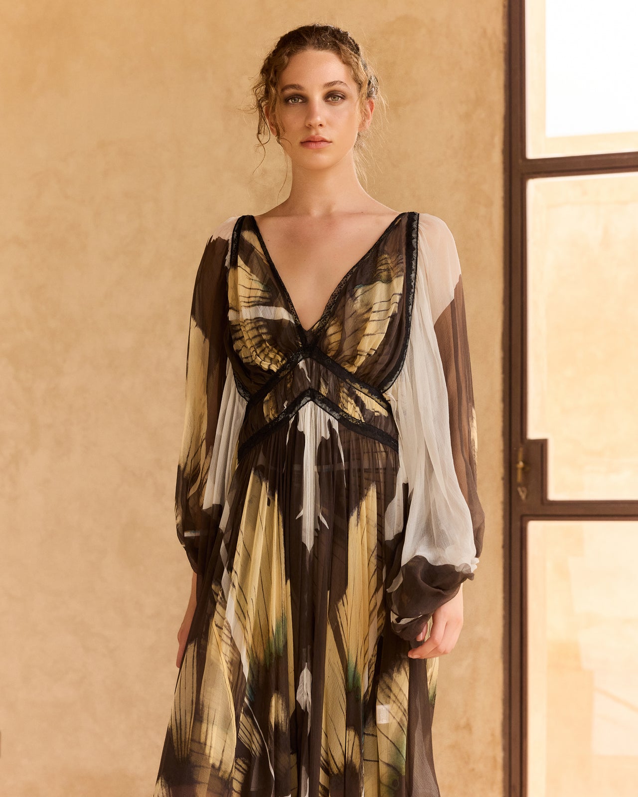 Robe Pucha - Noir & Blanc - Image 11