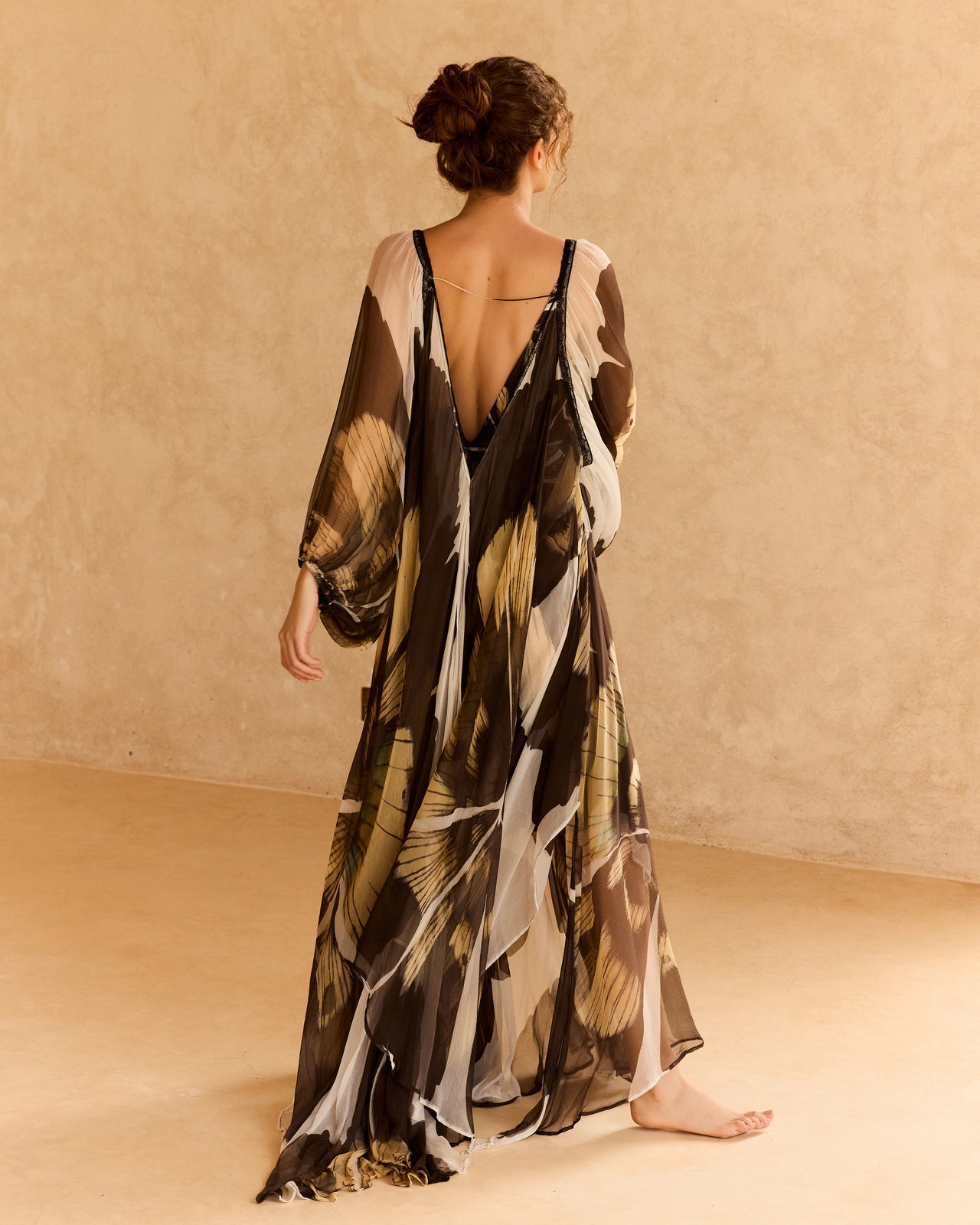 Robe Pucha - Noir & Blanc - Image 13