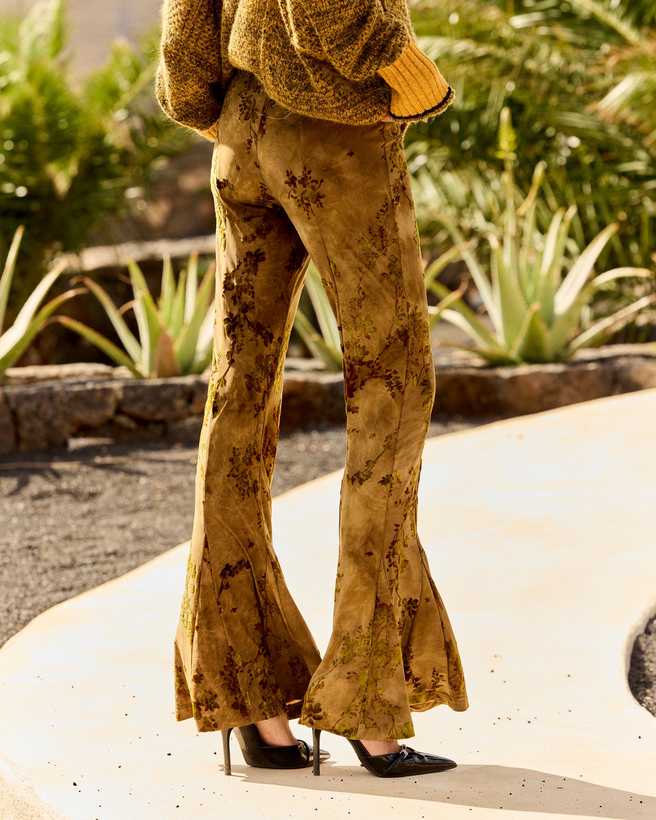 Sand-colored trousers - Khaki - Image 5