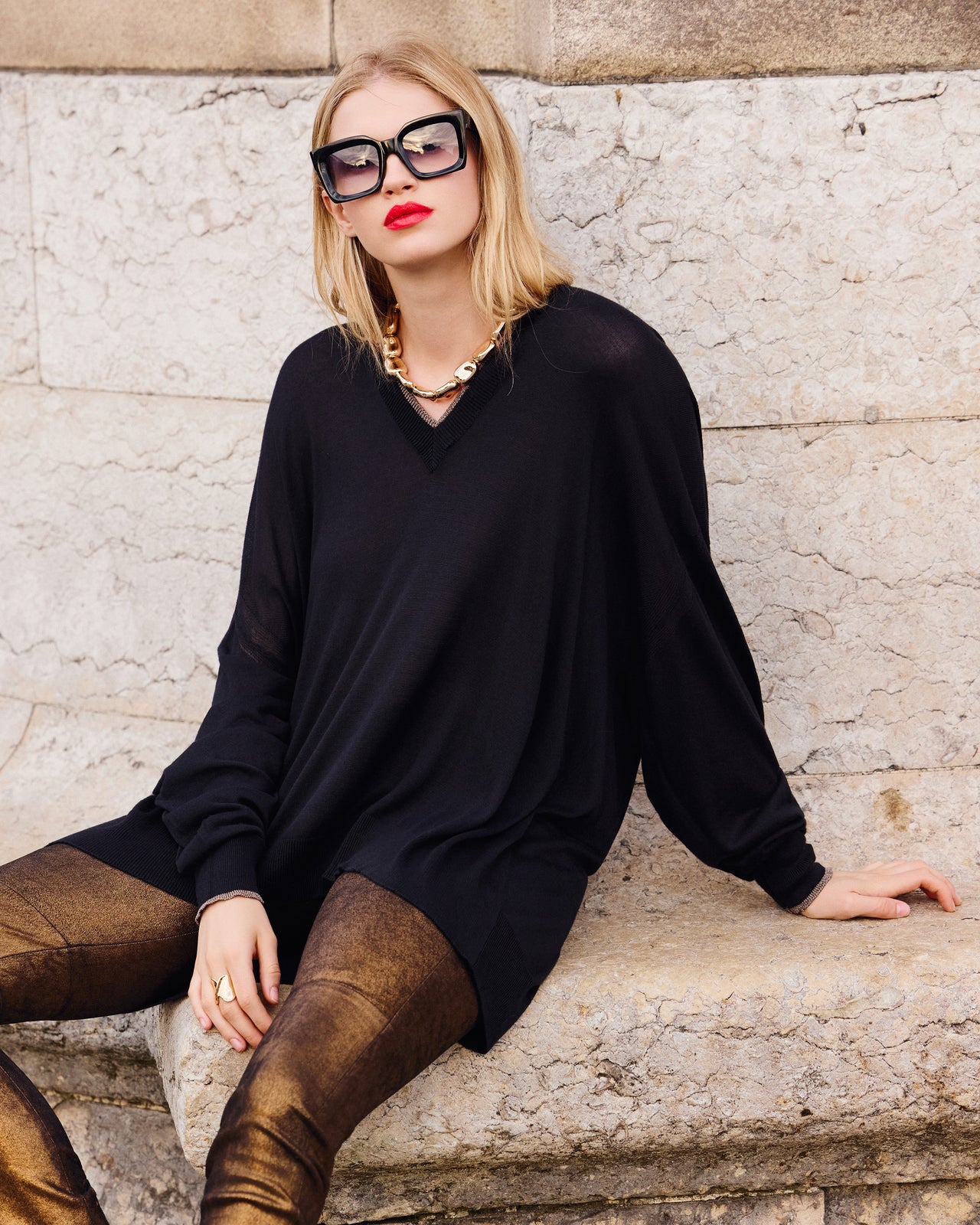 Moonie Sweater - Black - Image 2