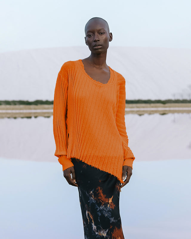 Pull orange ample, maille côtelée légère, asymétrique, tendance - Pulls & gilets Mes Demoiselles - Image 1