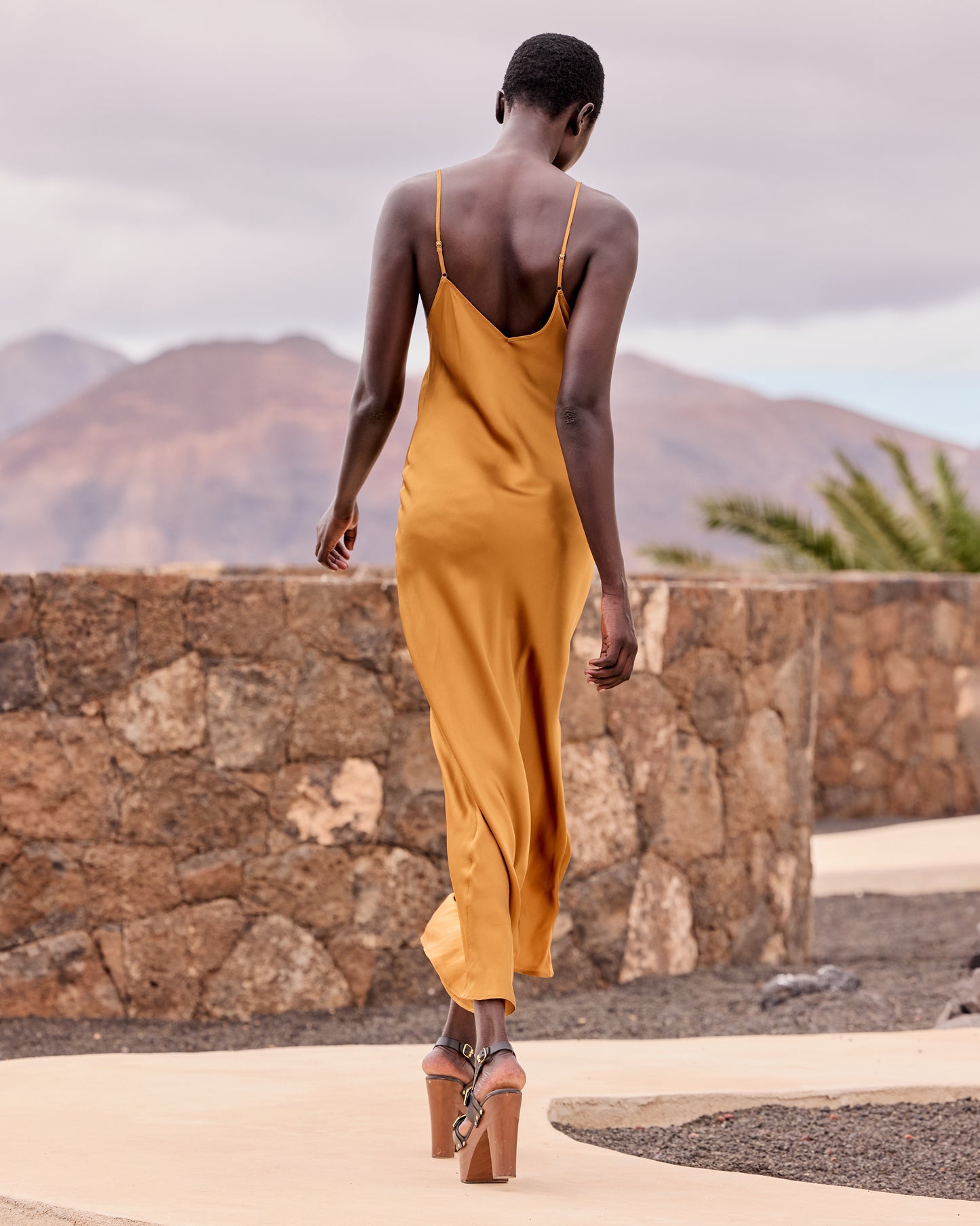 Robe Bruma - Ocre